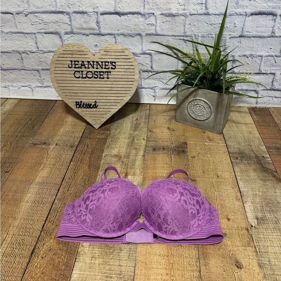 Victoria's Secret Very Sexy Push Up Pigeonnant Bra  Purple Lace  38 C - Picture 1 of 12